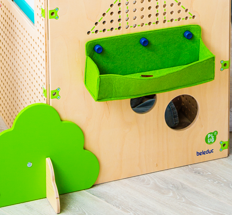 Plug it "Storage Set -Rectangle"