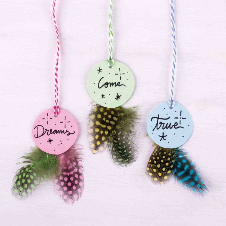 Dekoračné pierka, 30 ks, mix veľkostí a farieb