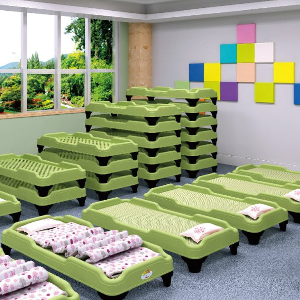 Posteľ 138x60x25 cm