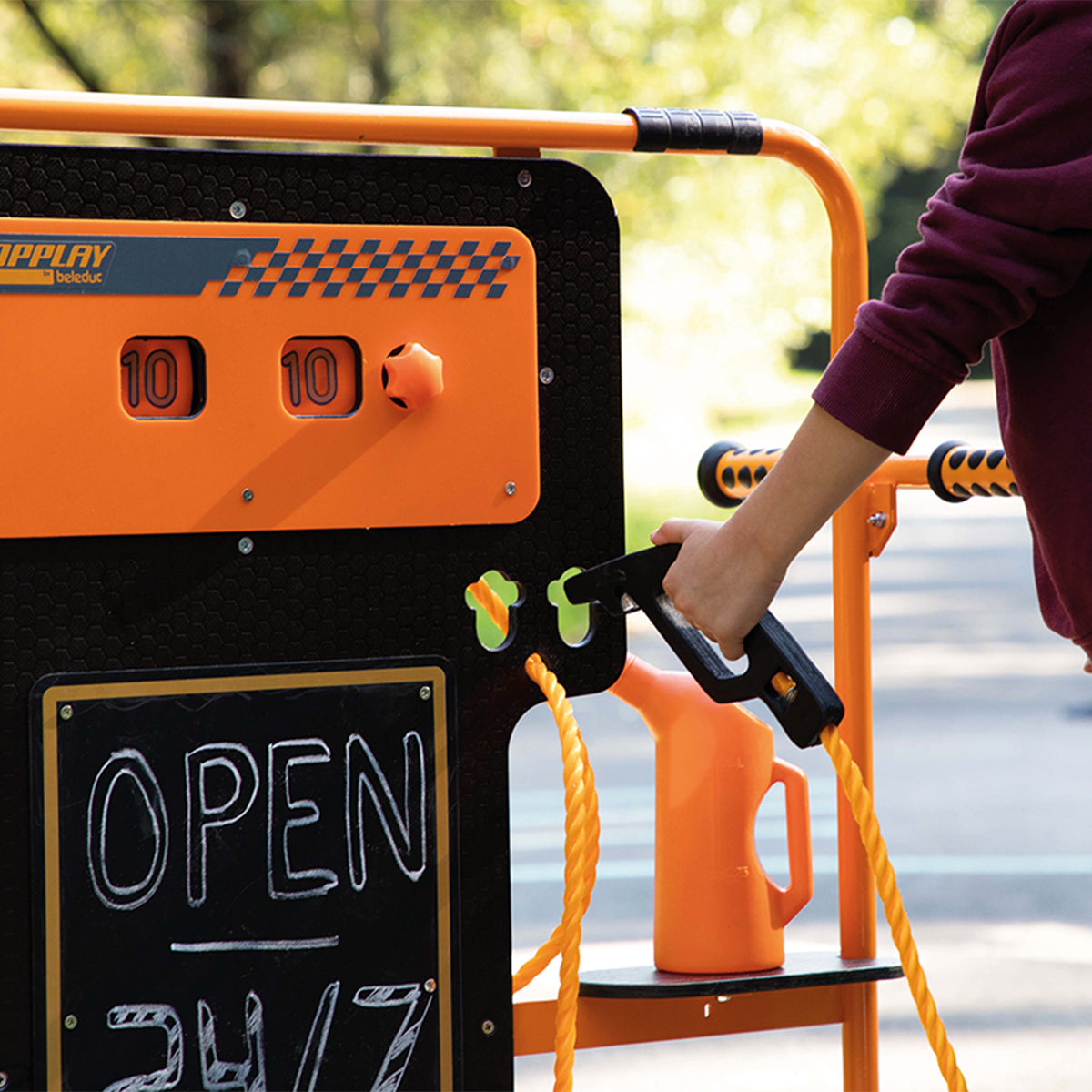 Mobile Gas & Service Station Topplay