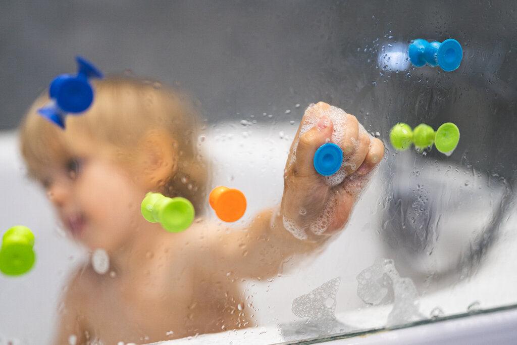 3 dôvody prečo mať prísavkovú stavebnicu Rainbow Keepers