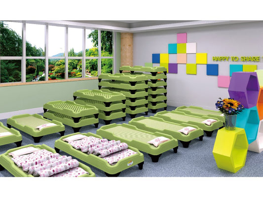 Posteľ 138x60x25 cm