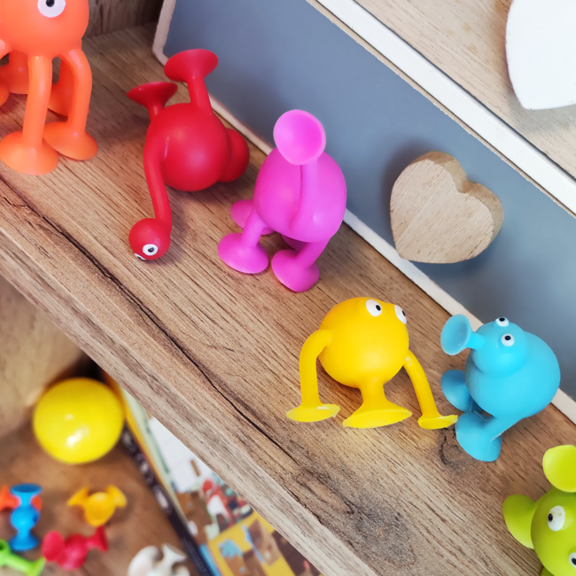 Rozbalené : Prísavková stavebnica Zvieratká 96 kusov